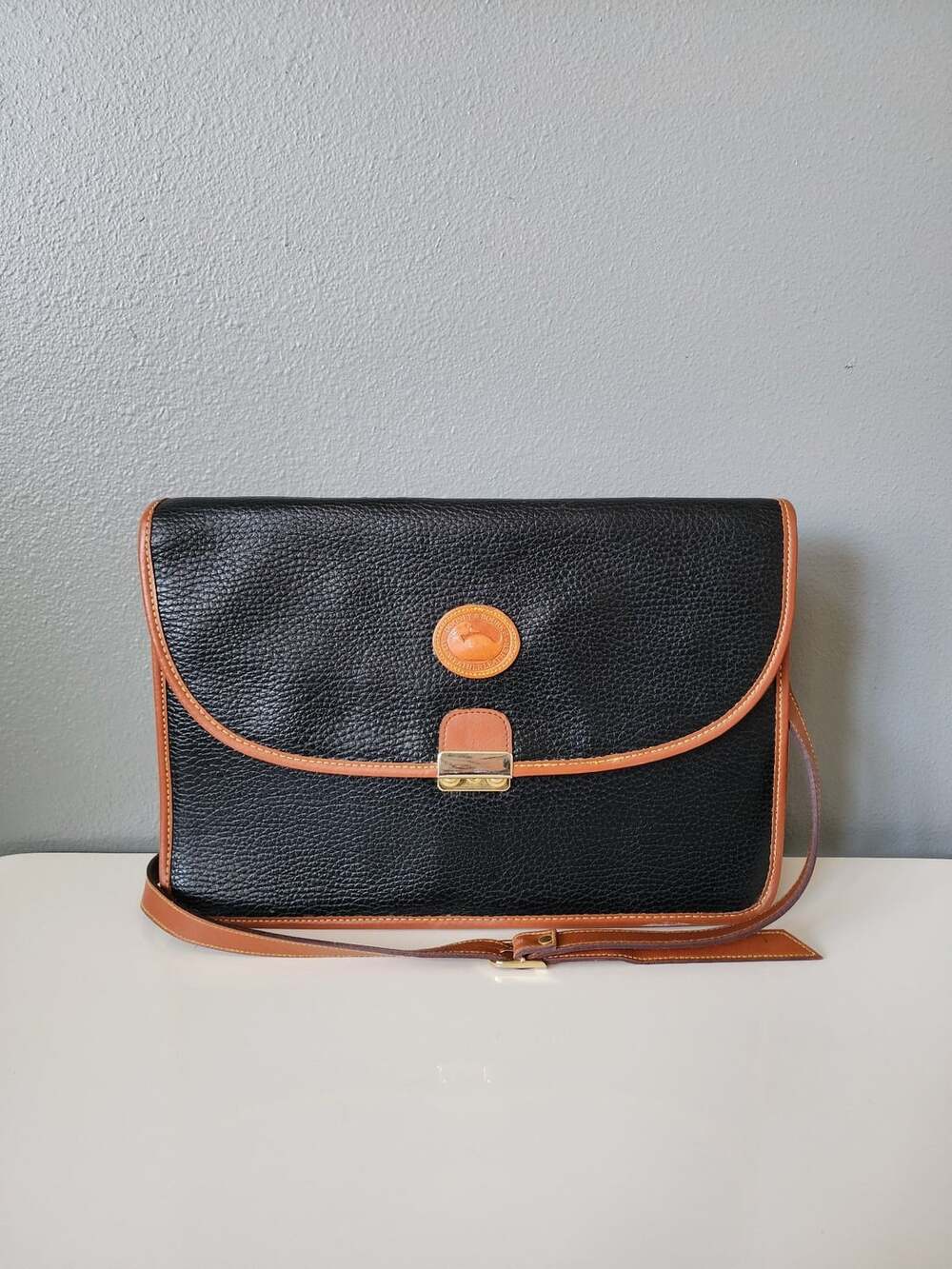 Vintage Dooney & Bourke All-Weather Leather Crossbody Messenger Bag